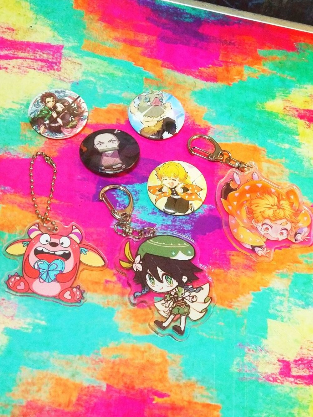 MIXED ANIME MANGA PINS AND KEY CHAINS LOT ACCESSORIES